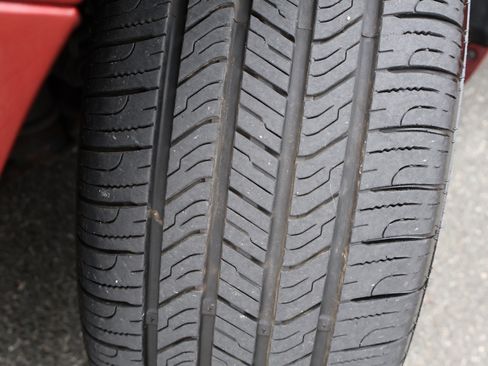 Used 2013 Toyota Sienna XLE image 34