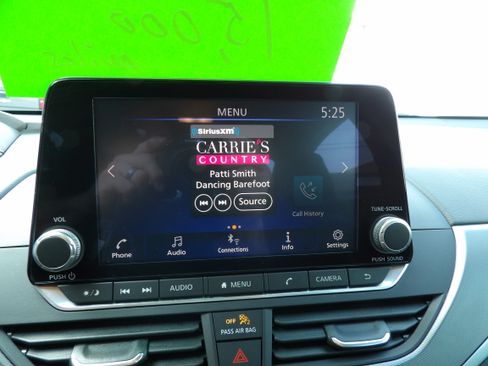 Used 2023 Nissan Altima 2.5 SR image 9