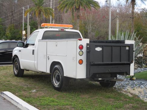 Used 2004 Ford F250 image 3