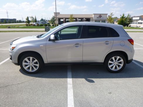 Used 2015 Mitsubishi Outlander Sport ES image 1