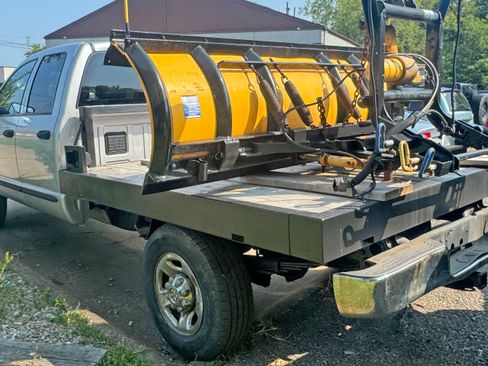 Used 2004 Dodge Ram 2500 Truck SLT image 3