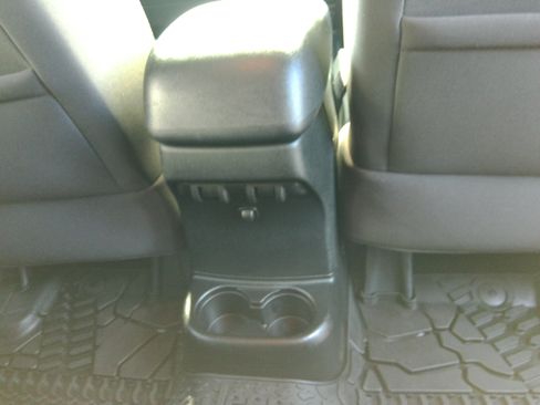 Used 2017 Jeep Wrangler Unlimited Sport S image 33