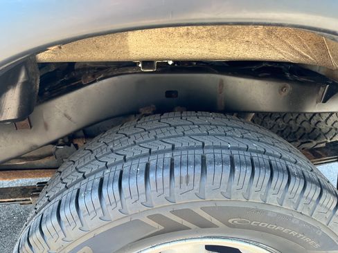 Used 2004 Toyota Tacoma 4x4 Xtracab V6 image 9