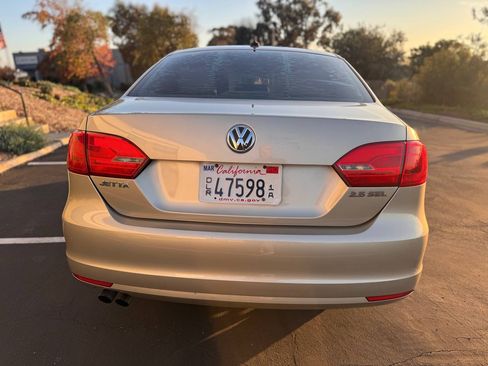 Used 2013 Volkswagen Jetta 2.5 image 9