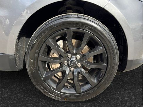 Used 2020 Land Rover Range Rover Sport SE image 13