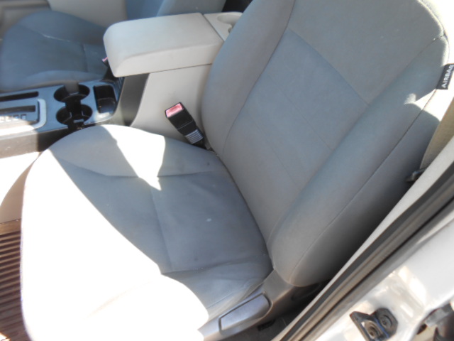 Used 2008 Ford Escape 2WD XLS image 12