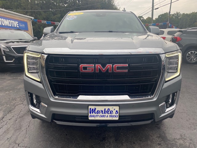 Used 2024 GMC Yukon 4WD SLE image 3