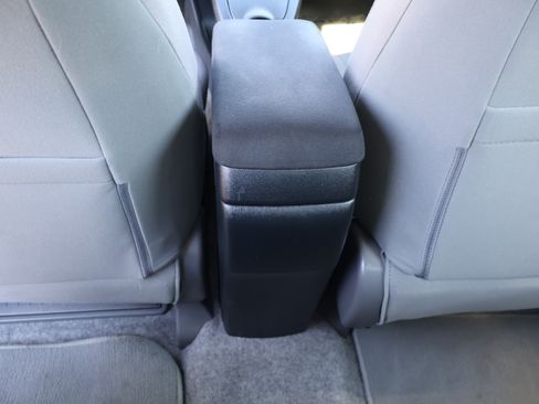 Used 2013 Toyota Prius image 19