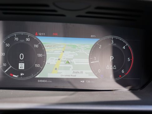 Used 2020 Land Rover Discovery HSE image 17