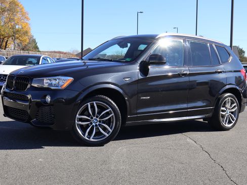 Used 2017 BMW X3 xDrive28i image 2