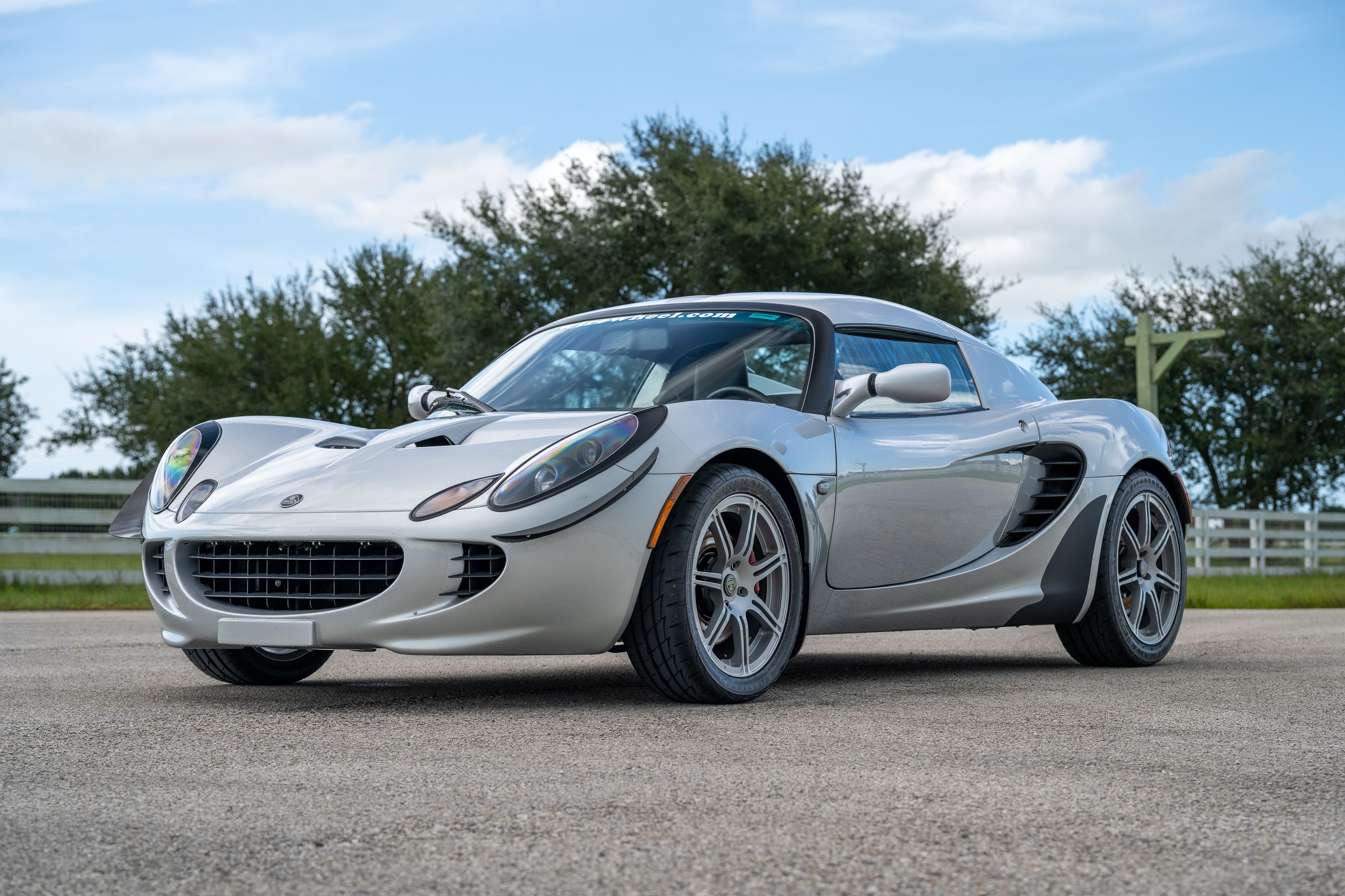Used 2005 Lotus Elise w/ Touring Package RWD image 1