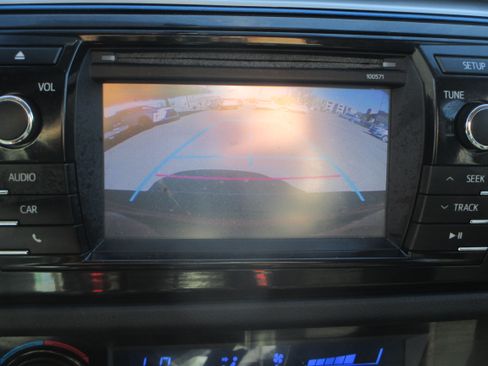 Used 2016 Toyota Corolla S Plus image 7