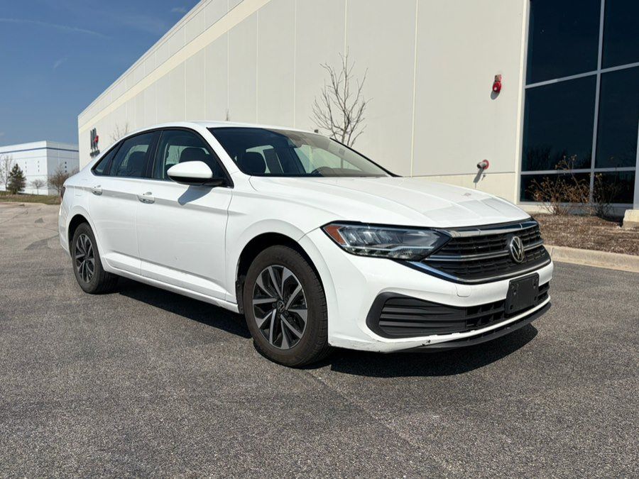 Used 2022 Volkswagen Jetta S FWD image 2