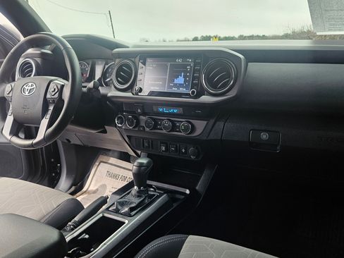 Used 2021 Toyota Tacoma image 15