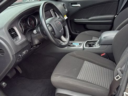 Used 2023 Dodge Charger SXT image 6
