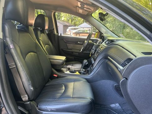 Used 2015 Chevrolet Traverse AWD LT w/ 1LT image 26