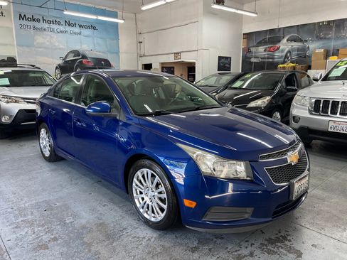 Used 2012 Chevrolet Cruze Eco image 6