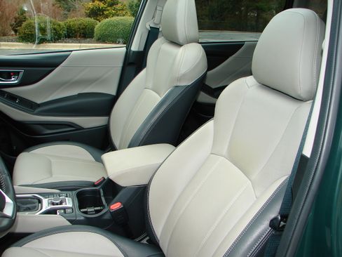 Used 2024 Subaru Forester Limited image 4