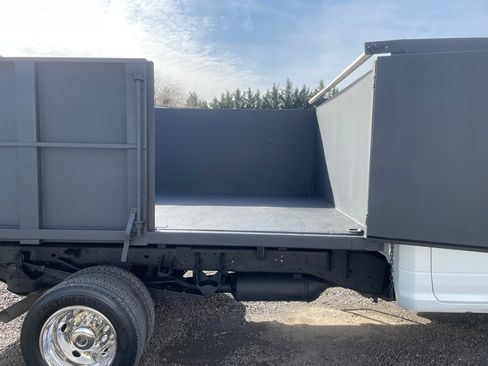 Used 2016 RAM 5500 image 10