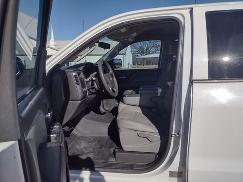 Used 2015 Chevrolet Silverado 2500 image 14