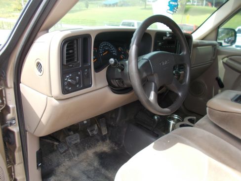 Used 2007 GMC Sierra 1500 4x4 Regular Cab image 7