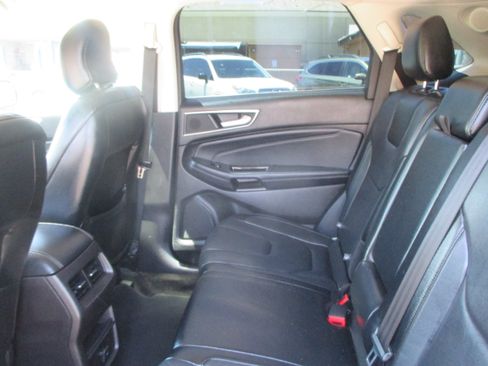 Used 2016 Ford Edge AWD Titanium image 12