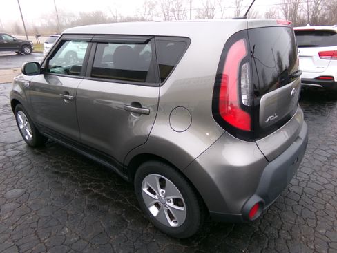 Used 2016 Kia Soul image 3