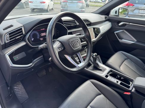 Used 2021 Audi Q3 quattro 2.0T Premium w/ S Line AWD/4WD image 8
