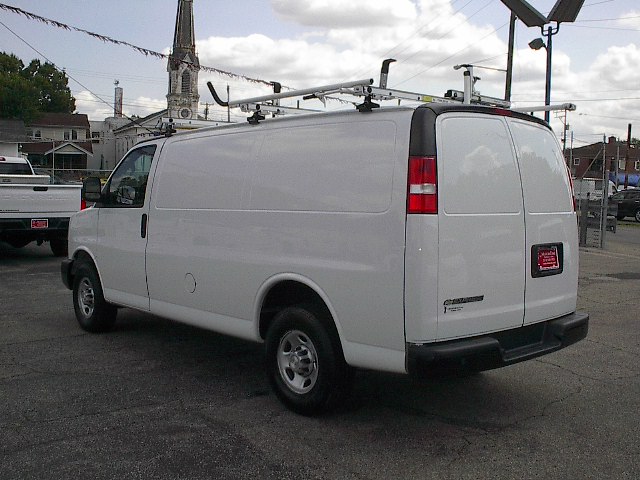 Used 2021 Chevrolet Express 3500 UNAVAIL RWD image 6