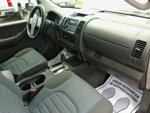 Used 2007 Nissan Frontier 4x4 Crew Cab NISMO image 39