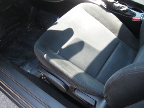 Used 2011 Subaru Impreza 2.5i Premium Hatchback AWD/4WD image 9