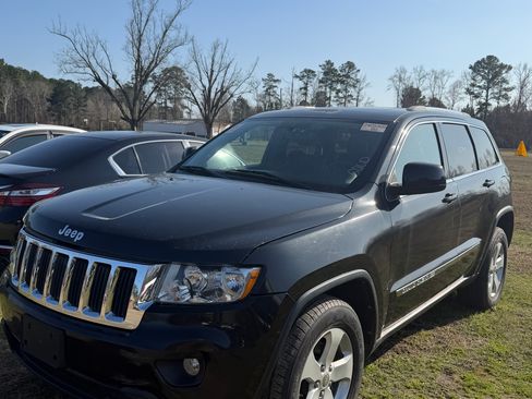Used 2012 Jeep Grand Cherokee Laredo image 2