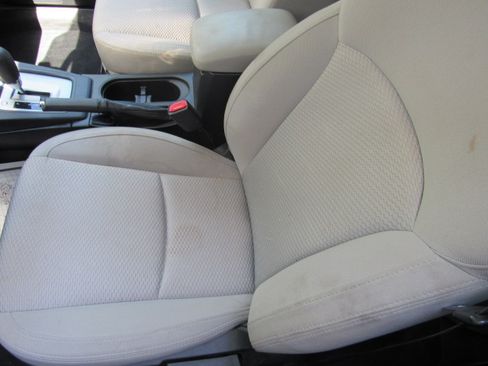 Used 2018 Subaru Forester 2.5i AWD/4WD image 12