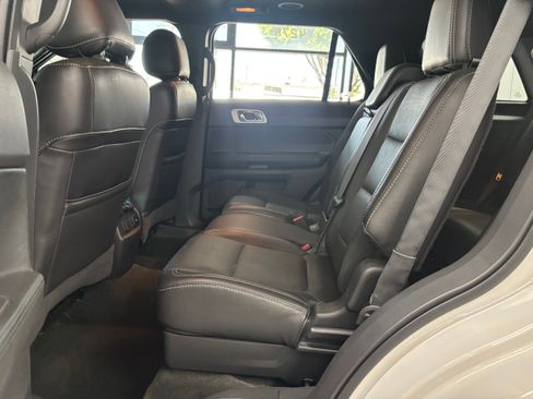 Used 2014 Ford Explorer Sport image 13