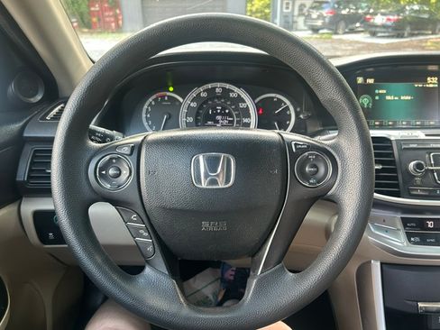 Used 2013 Honda Accord EX Sedan image 11
