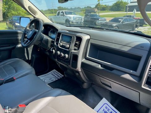 Used 2020 RAM 1500 Classic Tradesman image 7