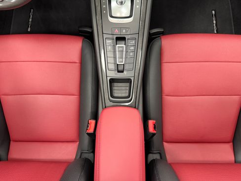 Used 2025 Porsche 718 Boxster S image 34