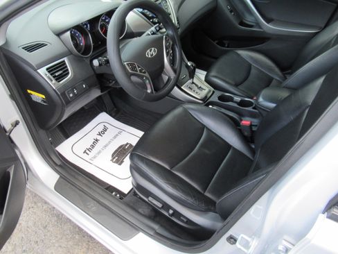 Used 2013 Hyundai Elantra GLS image 8