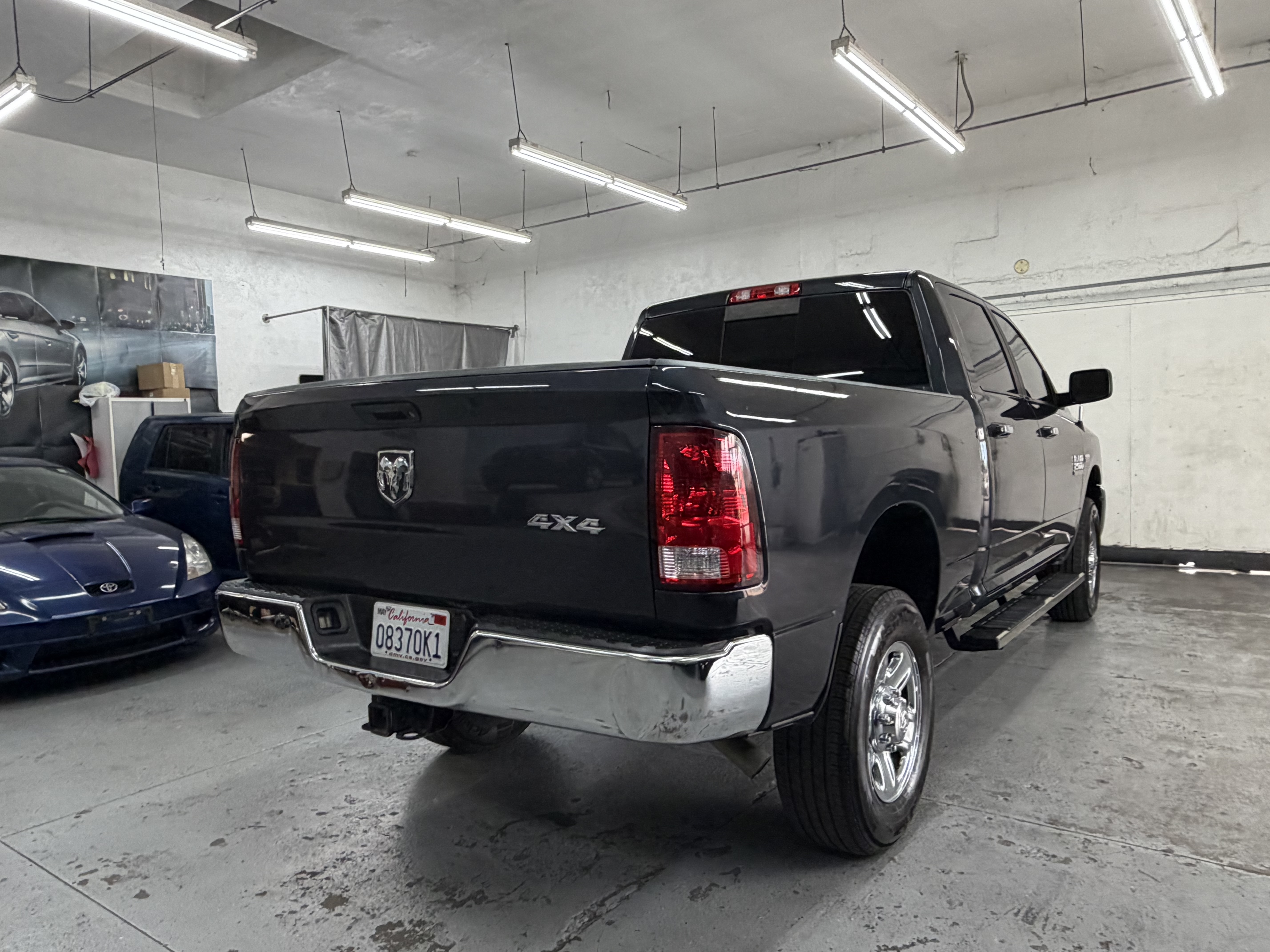 Used 2017 RAM 2500 4x4 Crew Cab SLT image 4