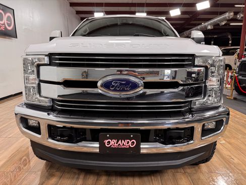 Used 2019 Ford F350 Lariat image 2