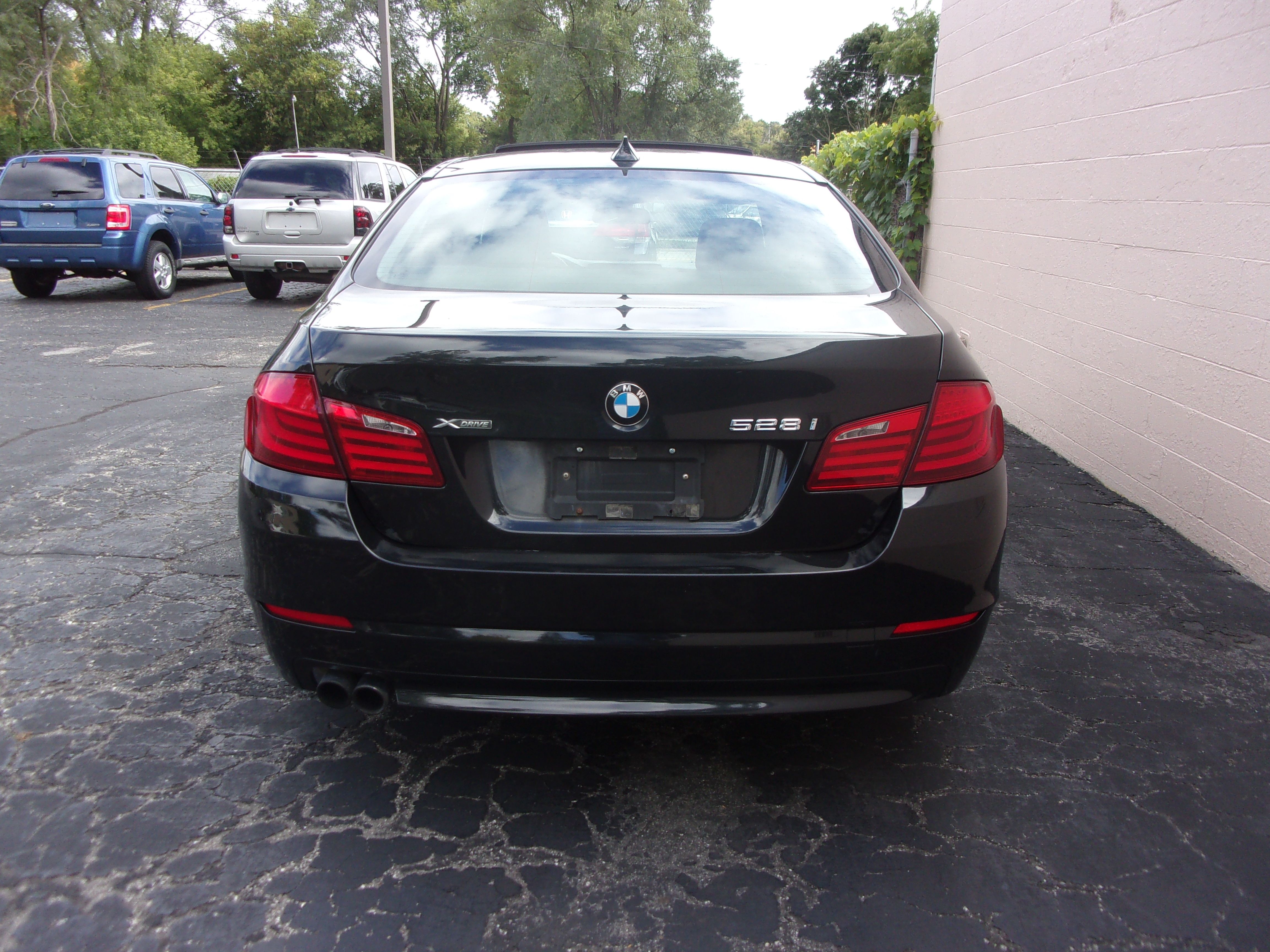 Used 2013 BMW 528i xDrive Sedan AWD/4WD image 5