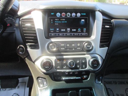 Used 2020 GMC Yukon SLT Sport Utility 4D RWD image 6