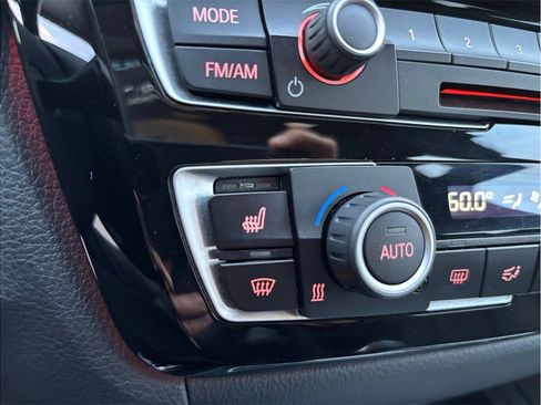 Used 2017 BMW 320i xDrive Sedan image 30