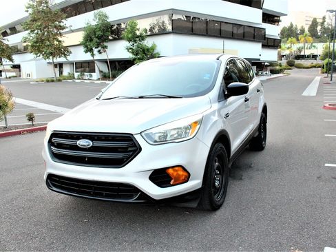 Used 2017 Ford Escape FWD S image 4