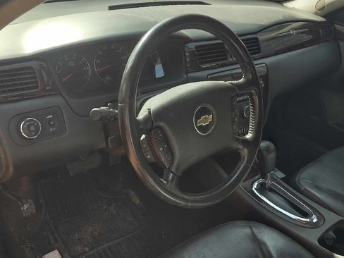 Used 2014 Chevrolet Impala Limited LTZ image 7