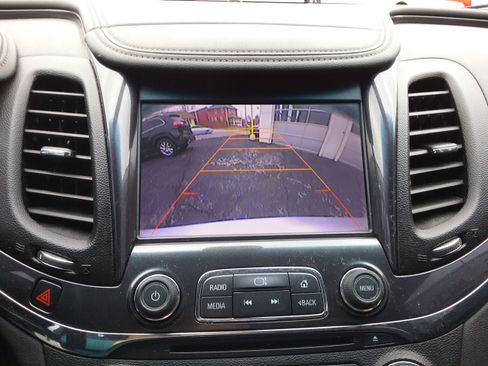 Used 2014 Chevrolet Impala LT image 25