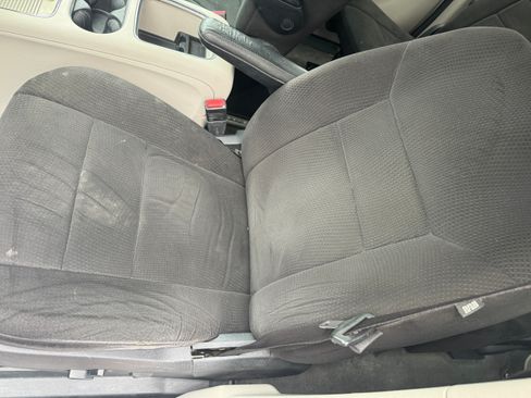 Used 2012 Dodge Grand Caravan SXT image 12