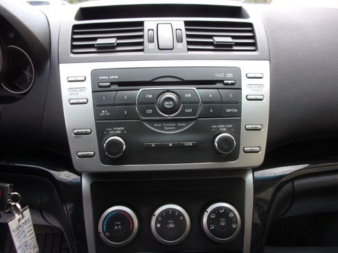 Used 2010 MAZDA MAZDA6 i Sport image 10