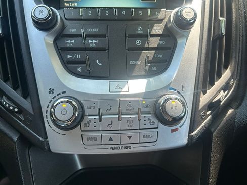 Used 2016 Chevrolet Equinox FWD LT image 14