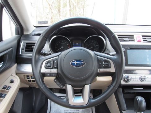 Used 2016 Subaru Legacy 2.5i Premium image 19